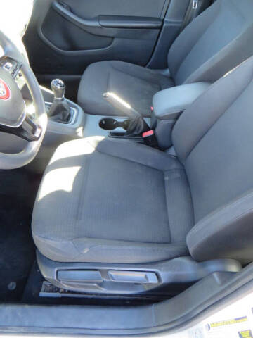 2016 Volkswagen Jetta