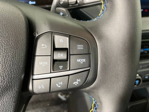 2025 Ford Maverick Lobo