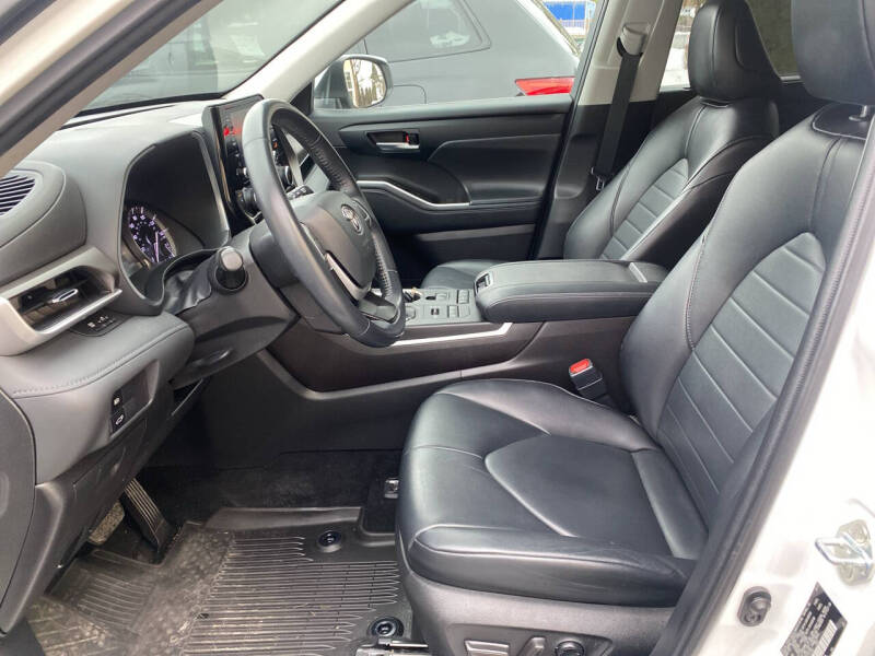 2022 Toyota Highlander XLE