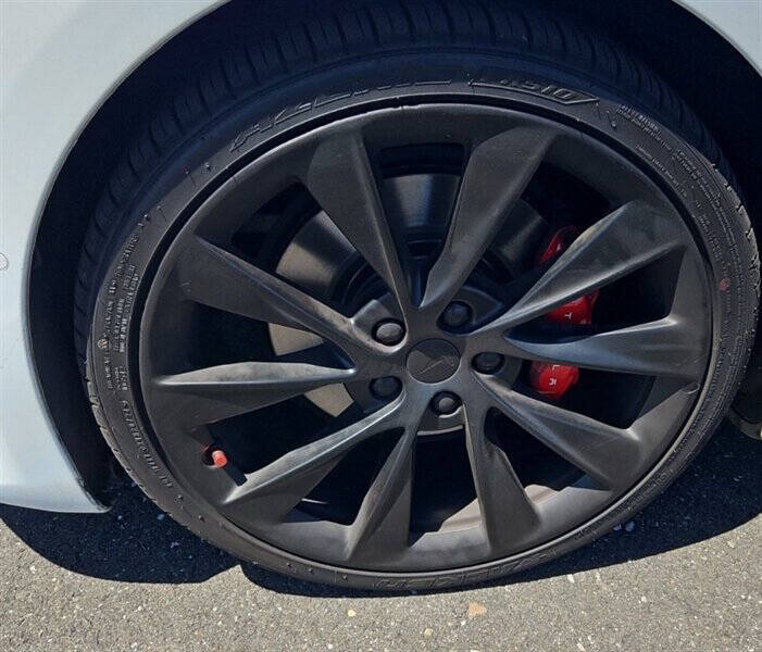 2020 Tesla Model S Performance