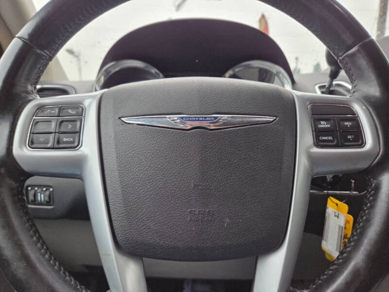 2014 Chrysler Town and Country Touring