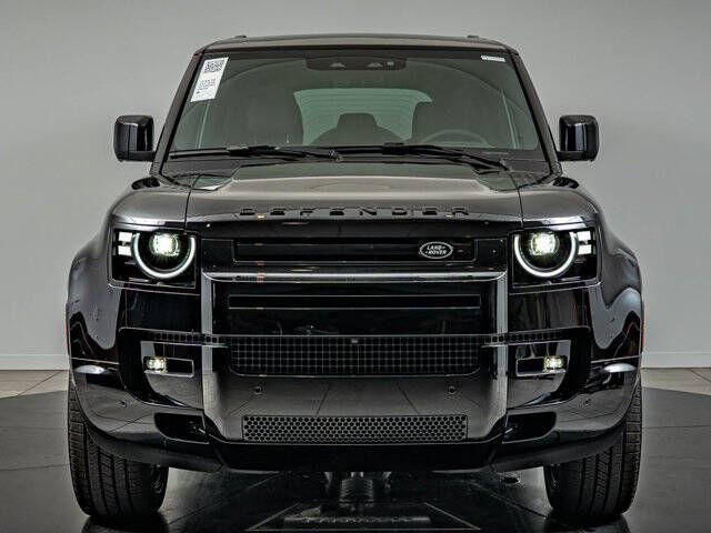2026 Land Rover Defender 110 P400 X-Dynamic SE