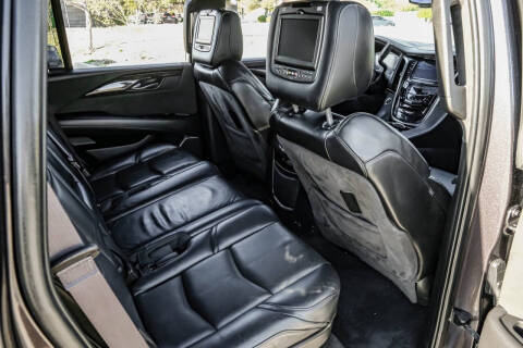 2016 Cadillac Escalade Platinum