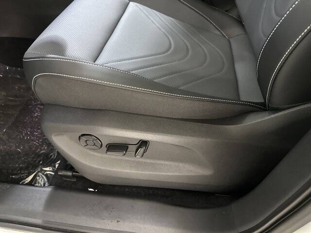 2026 Volkswagen Tiguan SE 4Motion