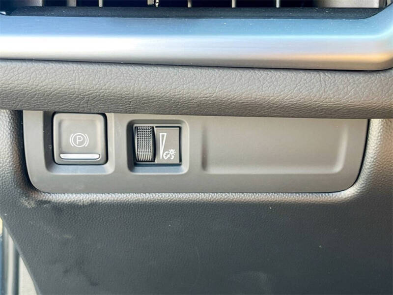 2025 Cadillac XT4 Sport