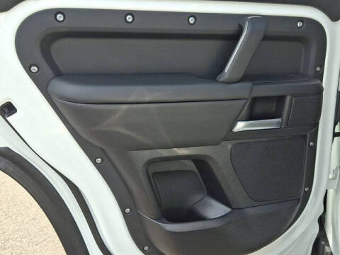 2025 Land Rover Defender 110 P300 S