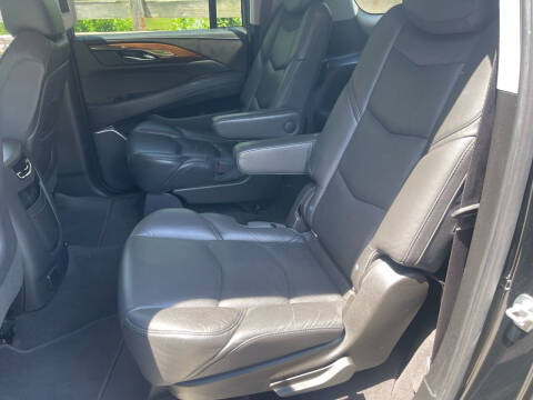 2020 Cadillac Escalade ESV Standard