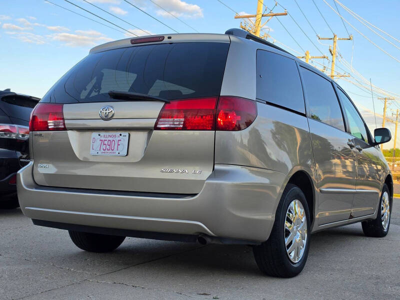 2004 Toyota Sienna LE 7 Passenger