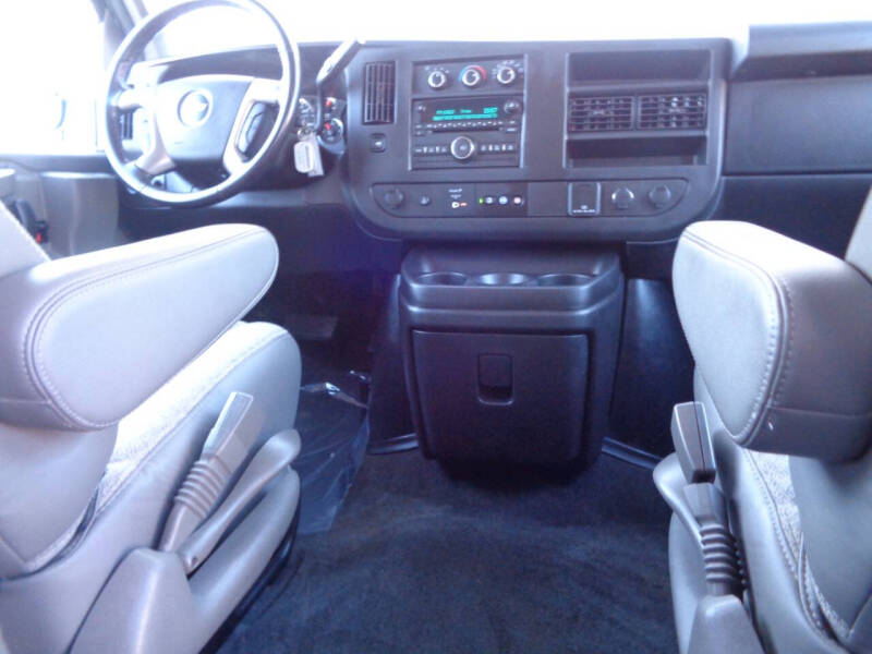 2017 Chevrolet Express LT 3500