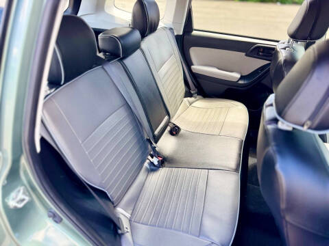 2015 Subaru Forester 2.5i
