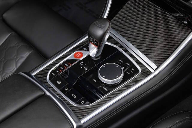 2020 BMW M8