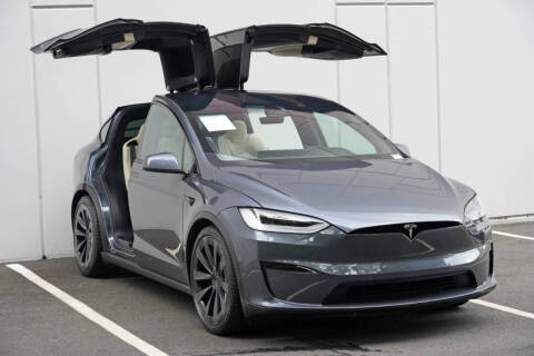 2023 Tesla Model X Standard Range