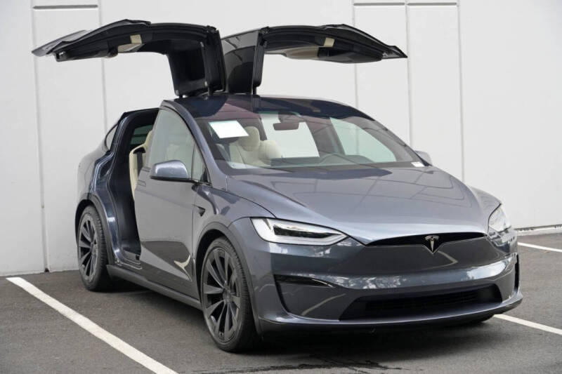 2023 Tesla Model X Standard Range