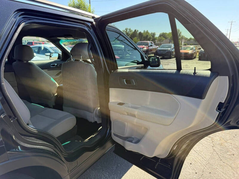 2015 Ford Explorer