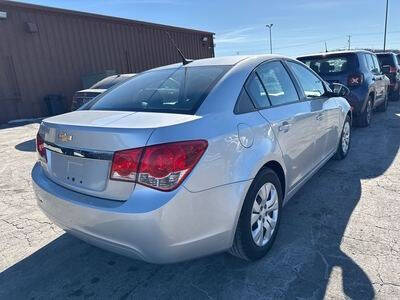 2013 Chevrolet Cruze LS Auto