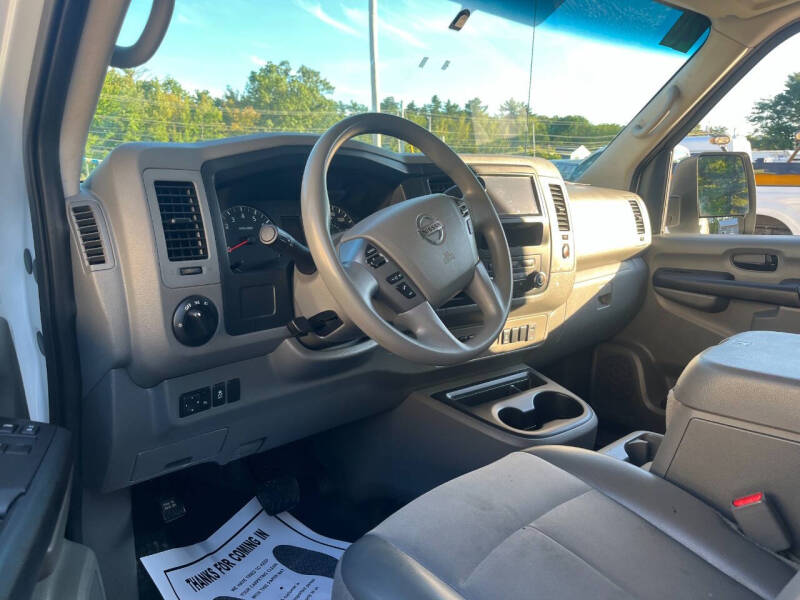 2020 Nissan NV 2500 HD SV