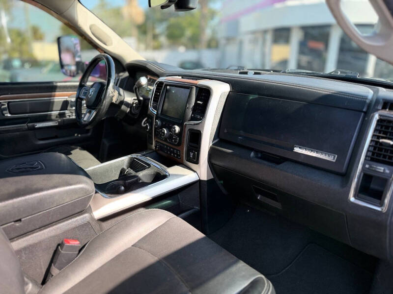 2017 RAM 3500 Laramie