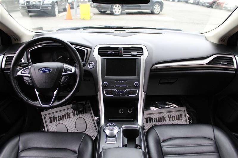 2020 Ford Fusion SEL