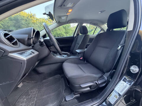 2013 Mazda MAZDA3 i SV