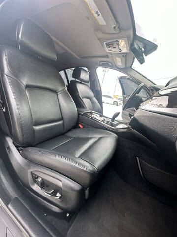 2015 BMW 5 Series 528i xDrive