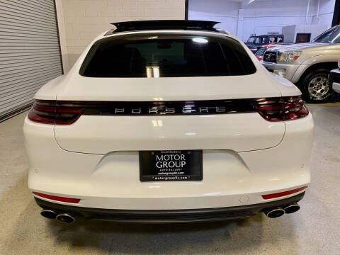 2017 Porsche Panamera 4S