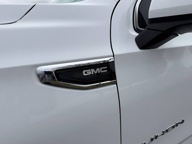 2021 GMC Yukon XL SLT