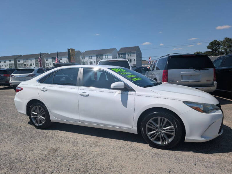 2017 Toyota Camry LE