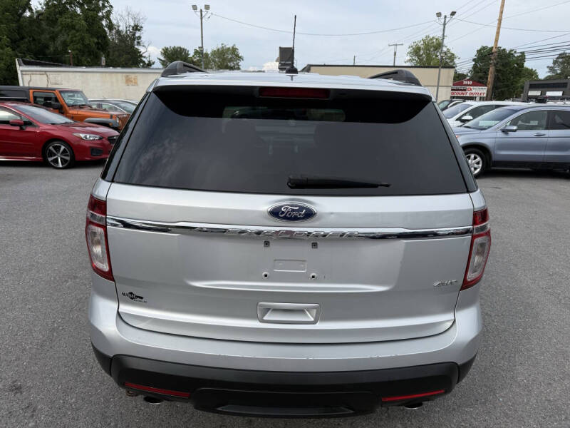 2015 Ford Explorer