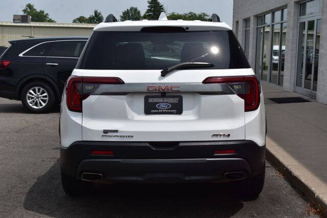 2021 GMC Acadia AT4