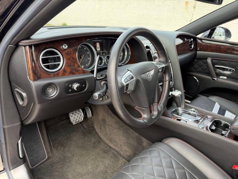 2018 Bentley Flying Spur V8