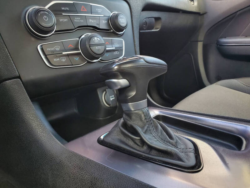 2019 Dodge Charger SXT