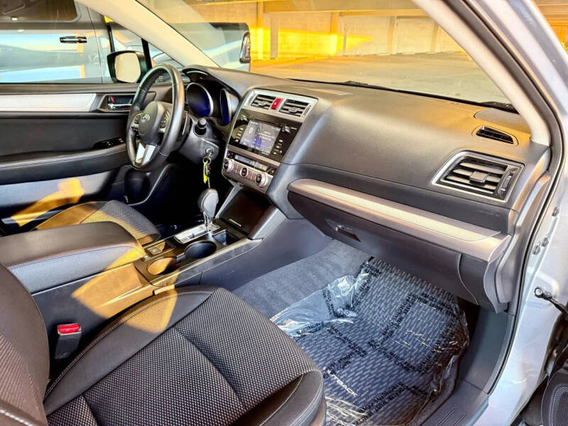 2017 Subaru Outback 2.5i Premium