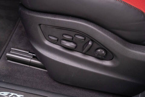 2025 Porsche Cayenne GTS