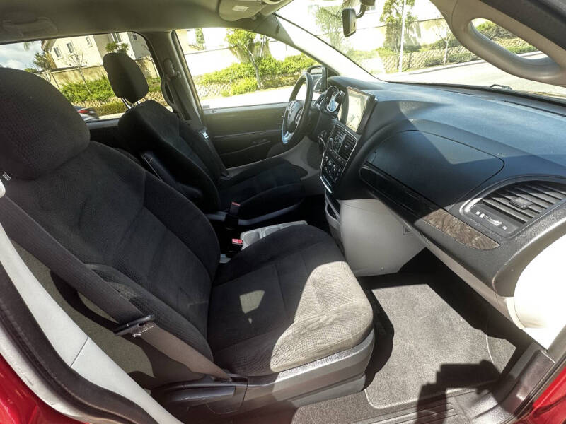 2016 Dodge Grand Caravan American Value Package