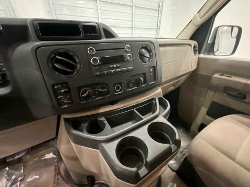 2012 Ford E-Series E-350 SD XL