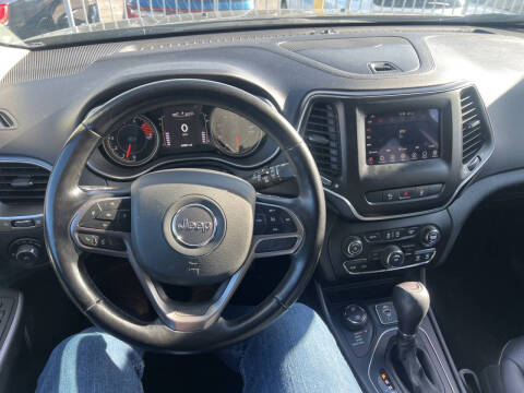 2021 Jeep Cherokee Latitude Lux