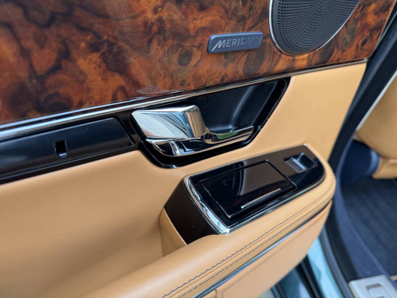2013 Jaguar XJ