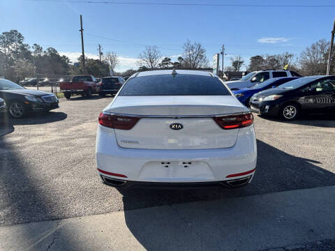 2017 Kia Cadenza Premium