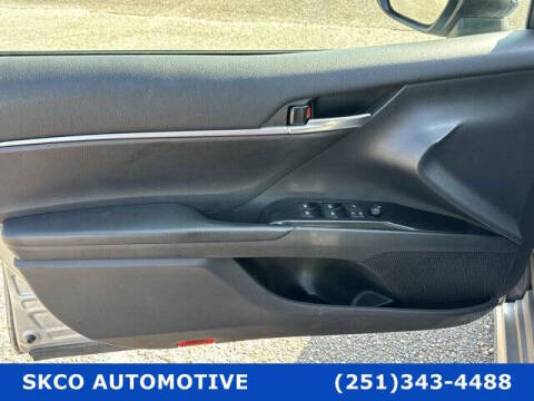 2020 Toyota Camry SE Nightshade