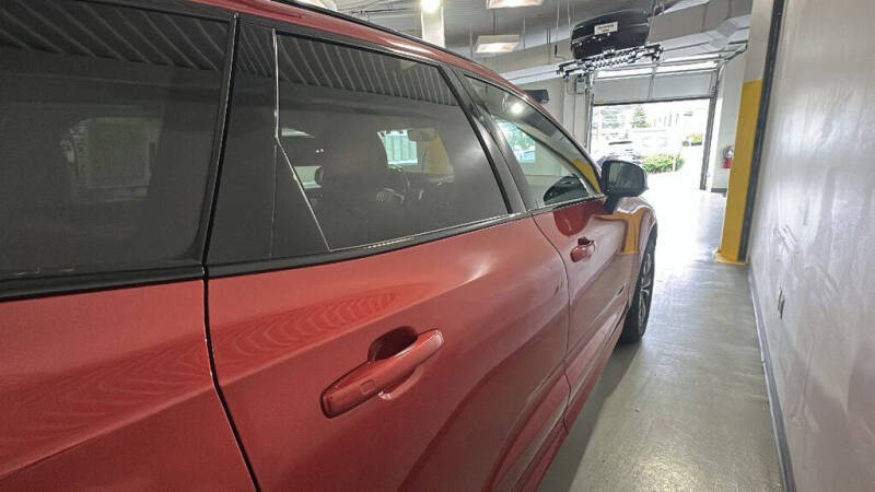2024 Volvo XC60 B5 Core Dark Theme