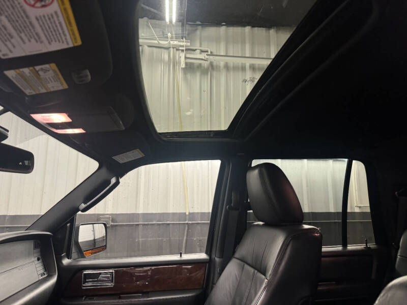 2016 Lincoln Navigator Select
