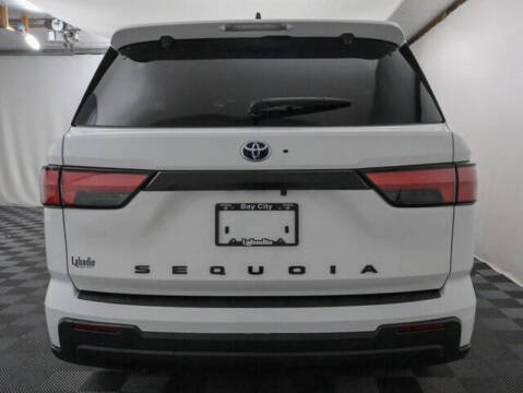 2024 Toyota Sequoia SR5