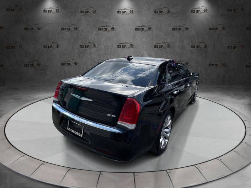 2018 Chrysler 300 Limited
