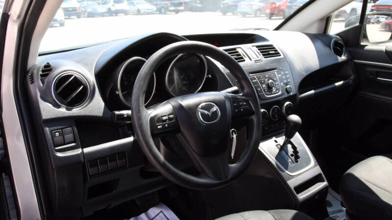 2014 Mazda MAZDA5 Sport