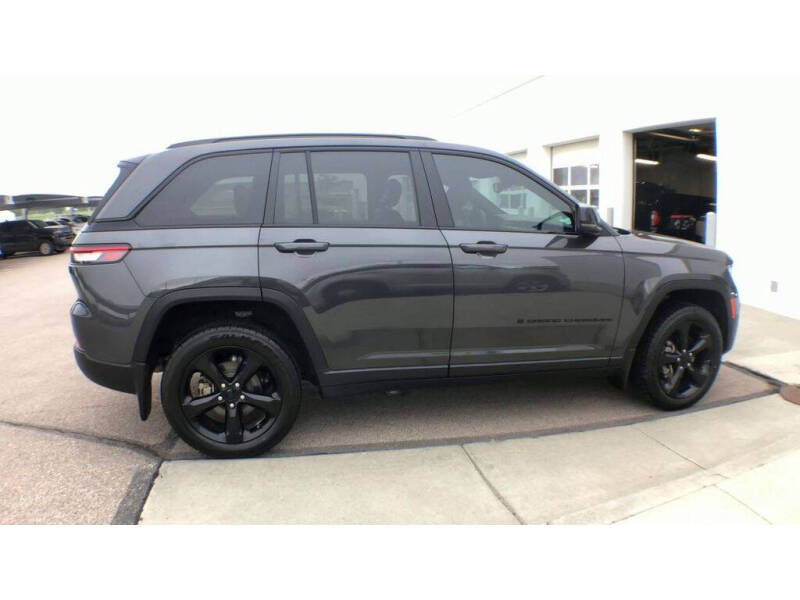 2023 Jeep Grand Cherokee Altitude