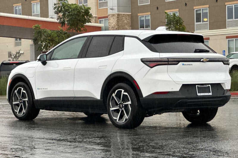 2026 Chevrolet Equinox EV LT 1