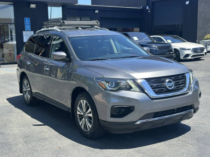 2020 Nissan Pathfinder S