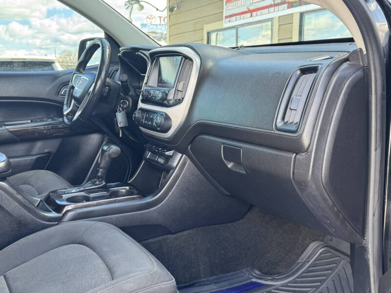 2017 GMC Canyon SLE