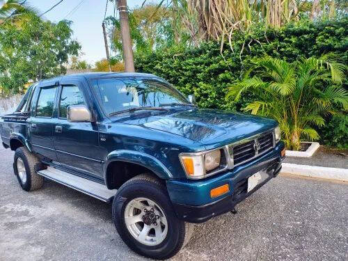 1999 Toyota Hilux