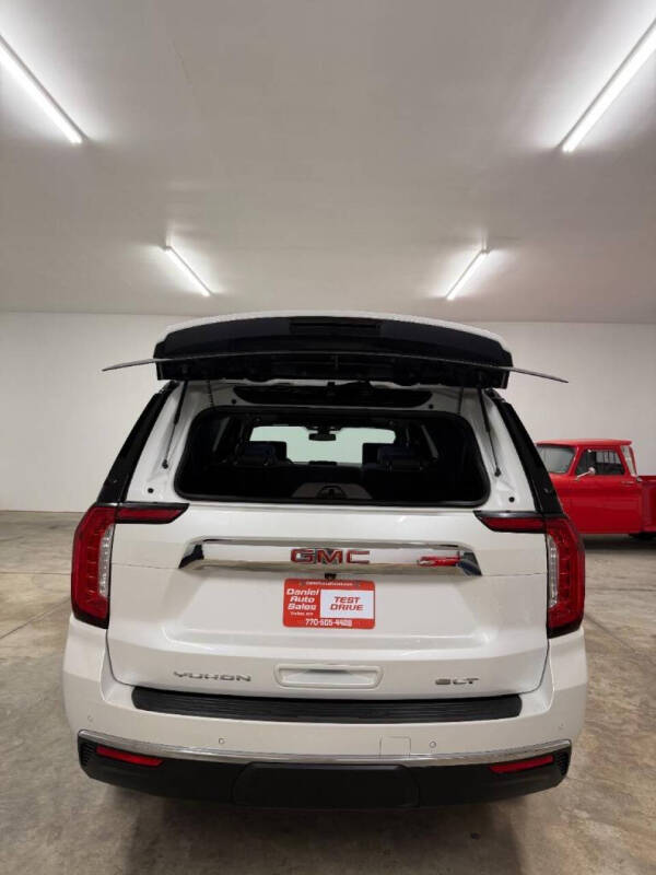 2022 GMC Yukon XL SLT
